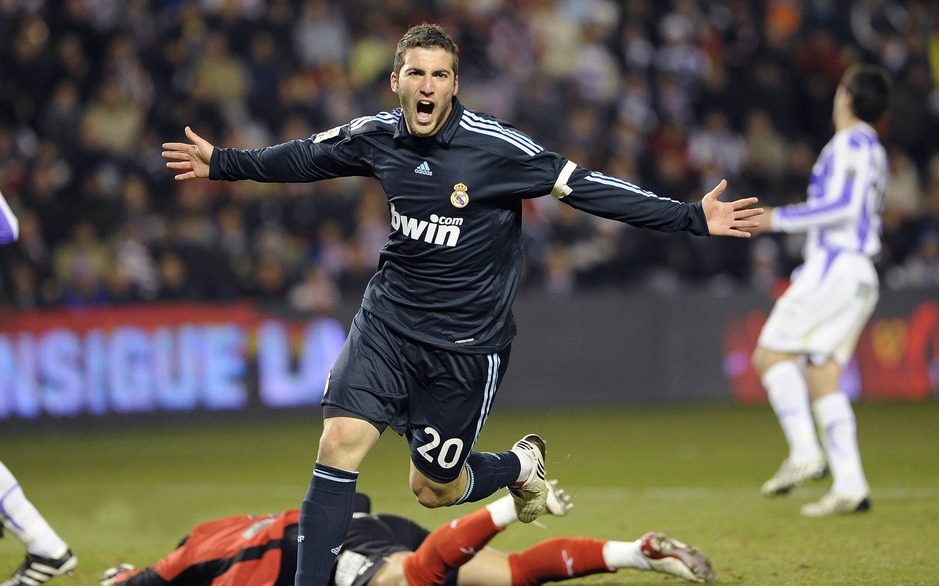 山东泰山迎战津门虎：赛前三坏两好消息