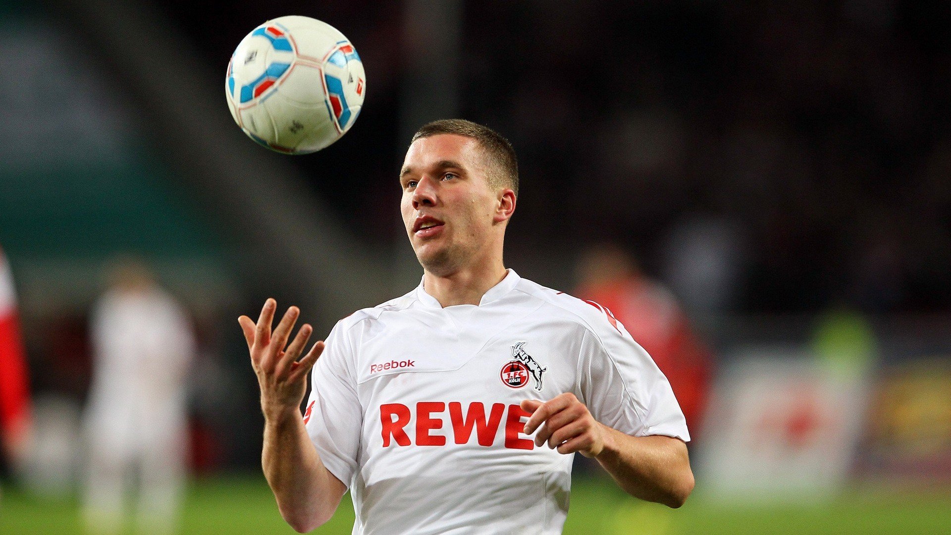 新秀连场进球成为媒体聚焦对象，球员新秀