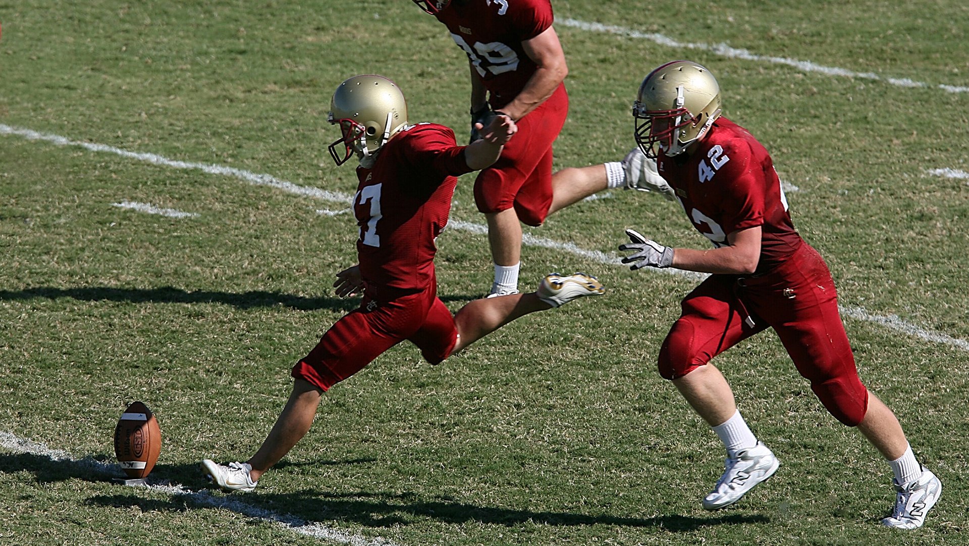 高校篮球联赛设置分区域战术指导员推动教学统一，高校篮球联赛竞赛规程